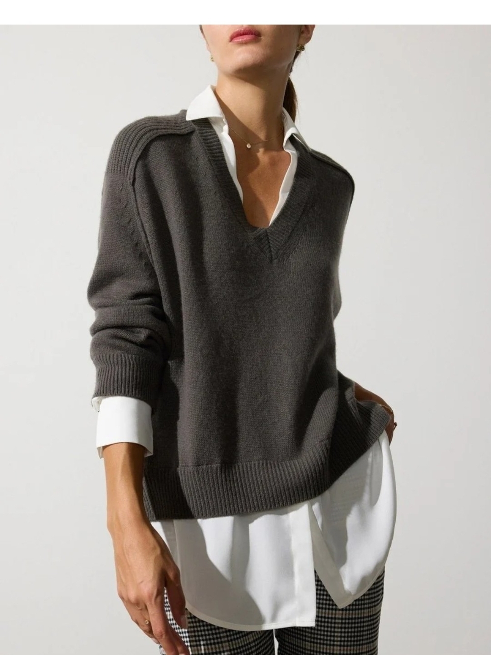 Brochu Walker The Looker Layered Vneck Pre Styled Sweater Grey Cashmere Preppy M